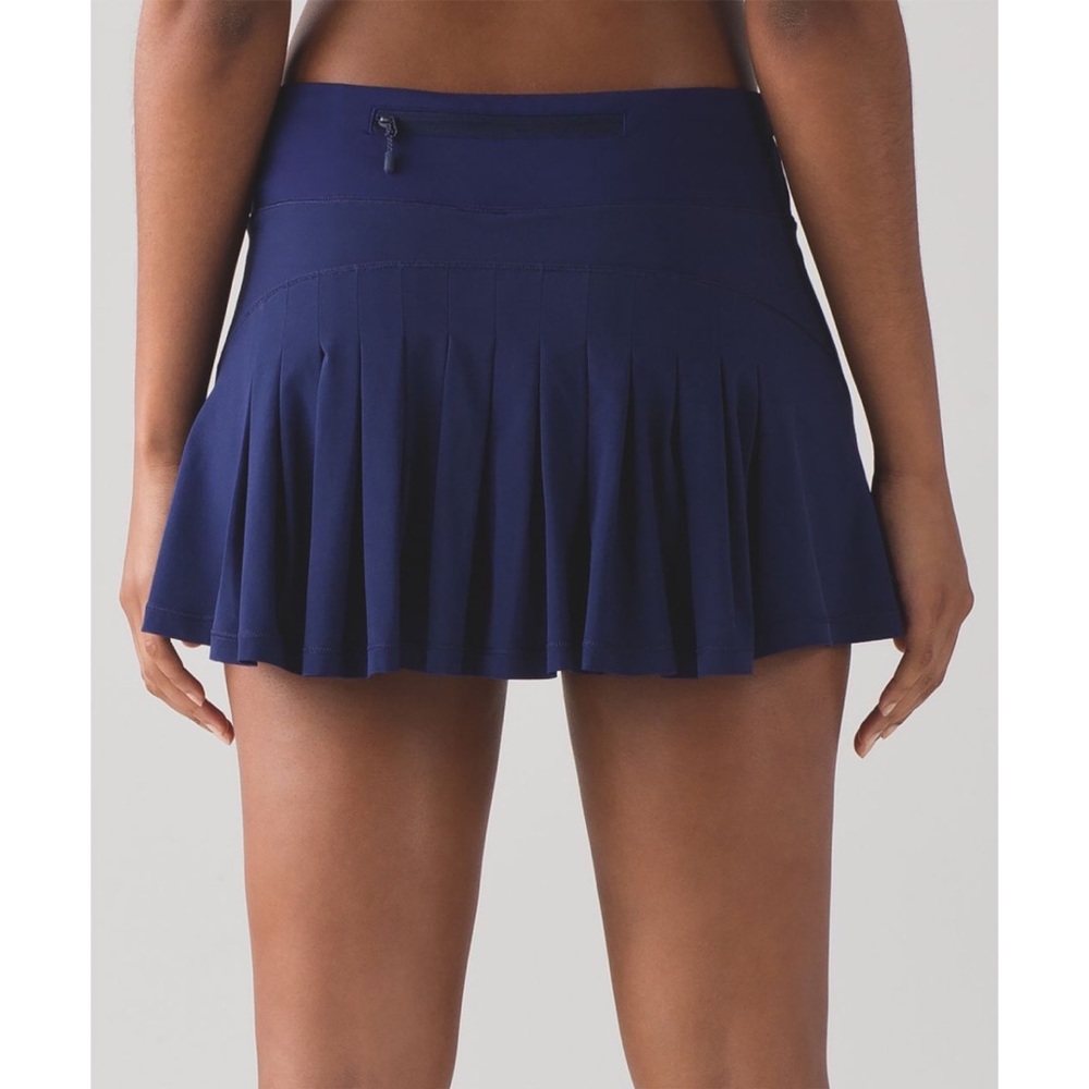 Lululemon Circuit Breaker Skirt II 13” Hero Blue sz 6